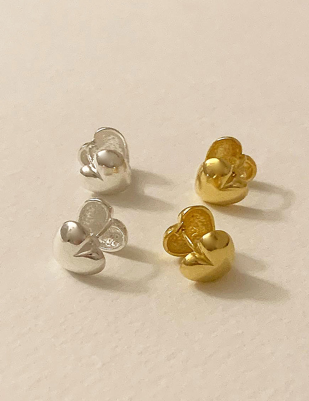 (silver 92.5) Volume heart earring