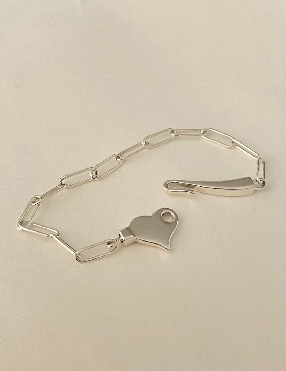 (silver 92.5) Heart holl chain bracelet