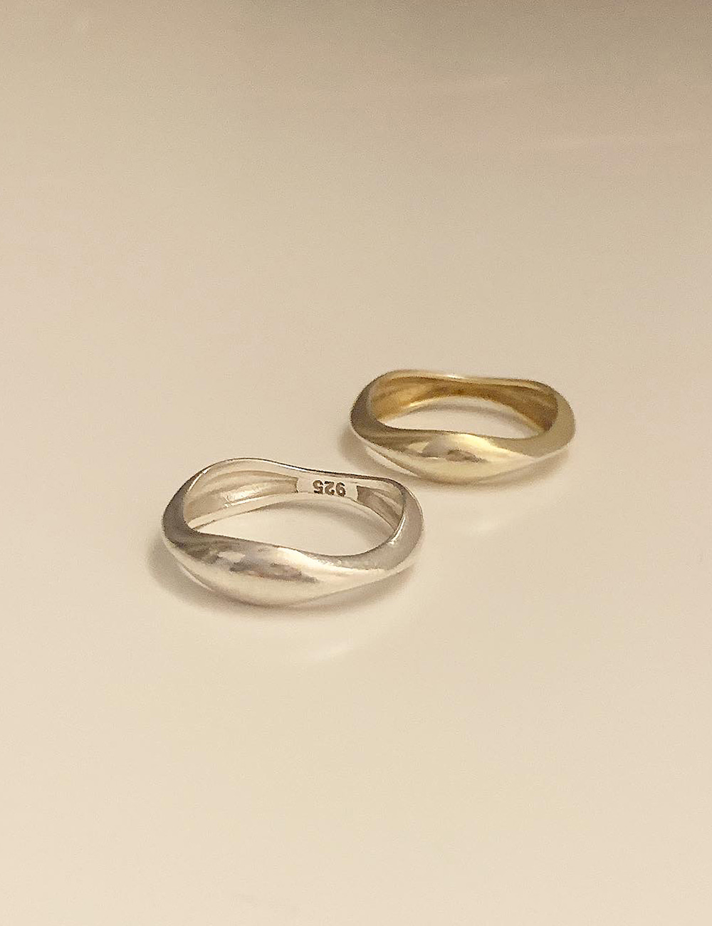 (silver 92.5) Wave ring