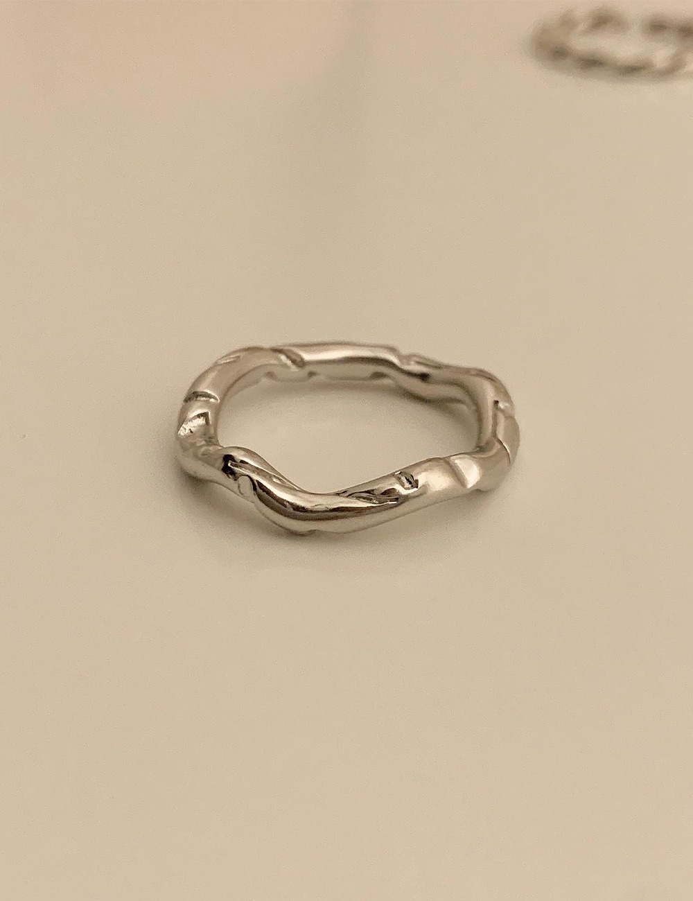 (silver 92.5) Vintage cutting wave ring